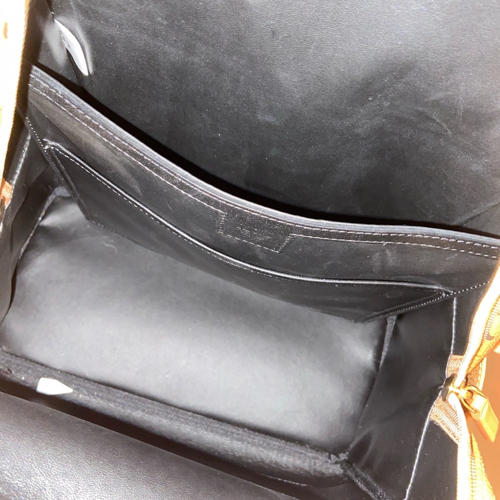 MCM Bag - Picture 7 of 10
